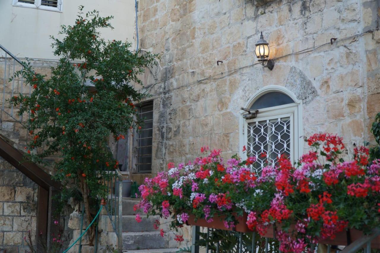 Mi'Ilya Chocolate House Guest House Bagian luar foto