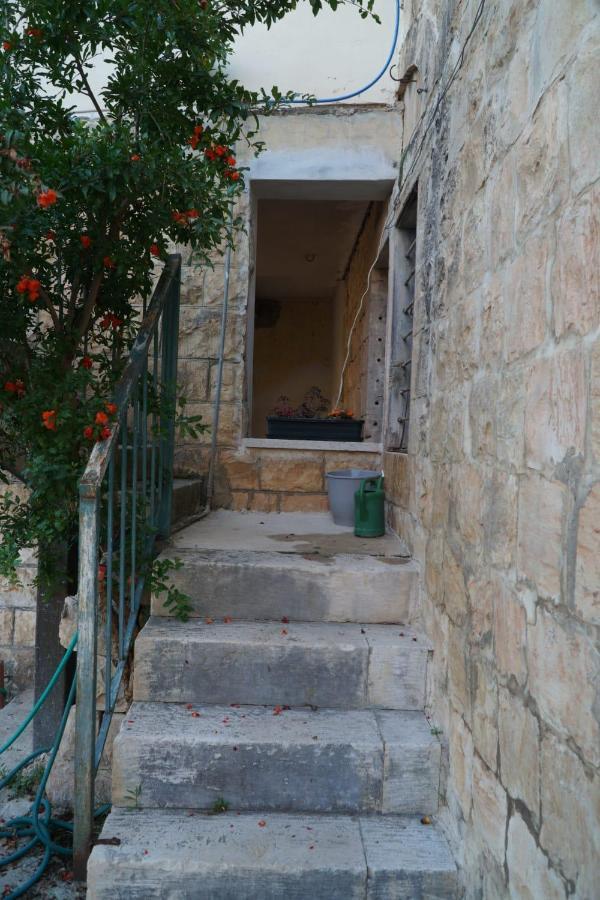 Mi'Ilya Chocolate House Guest House Bagian luar foto